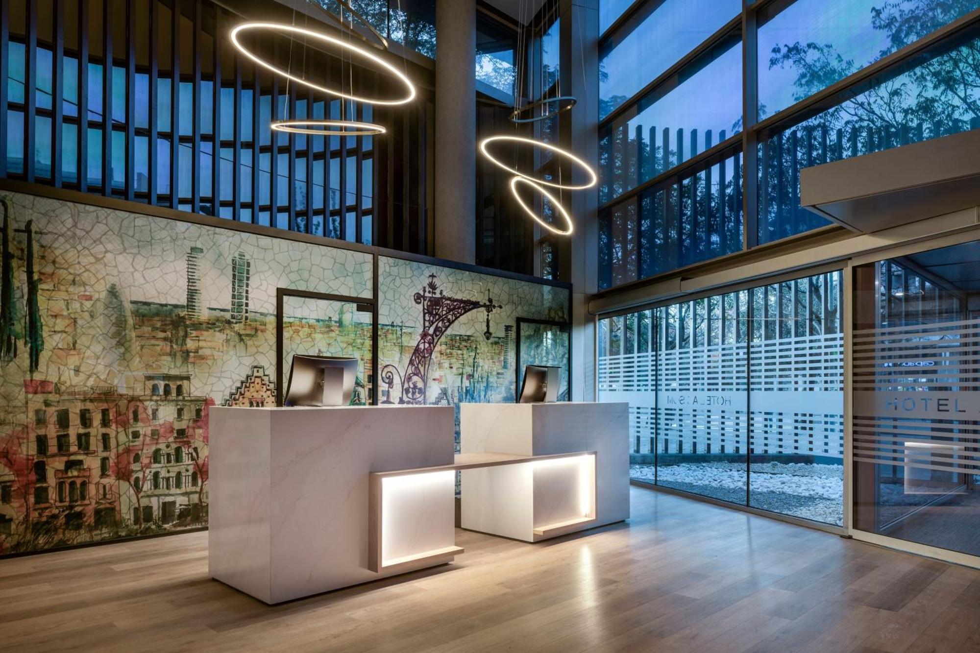 Ac Hotel Som By Marriott L'Hospitalet de Llobregat Exterior photo