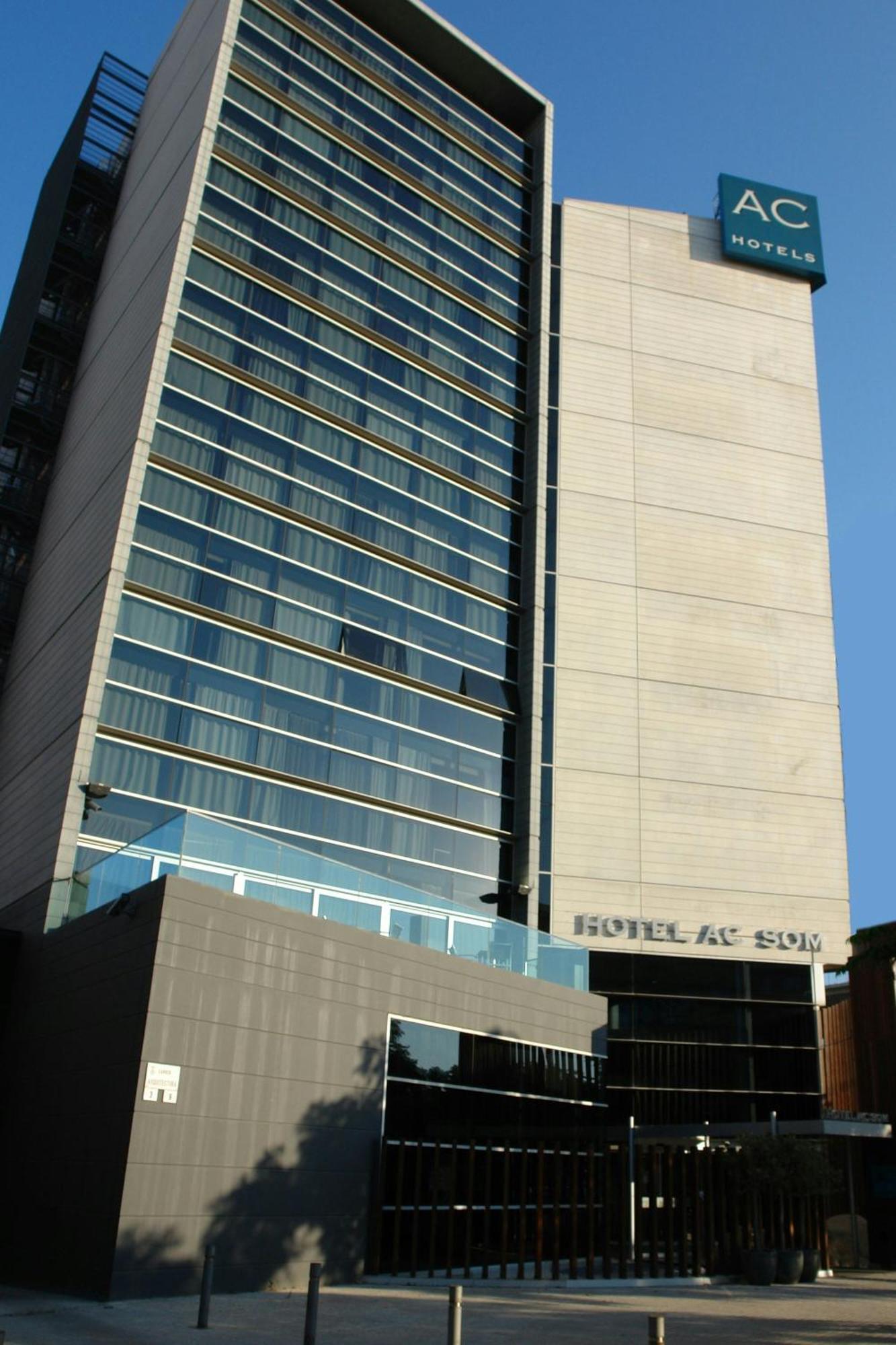 Ac Hotel Som By Marriott L'Hospitalet de Llobregat Exterior photo