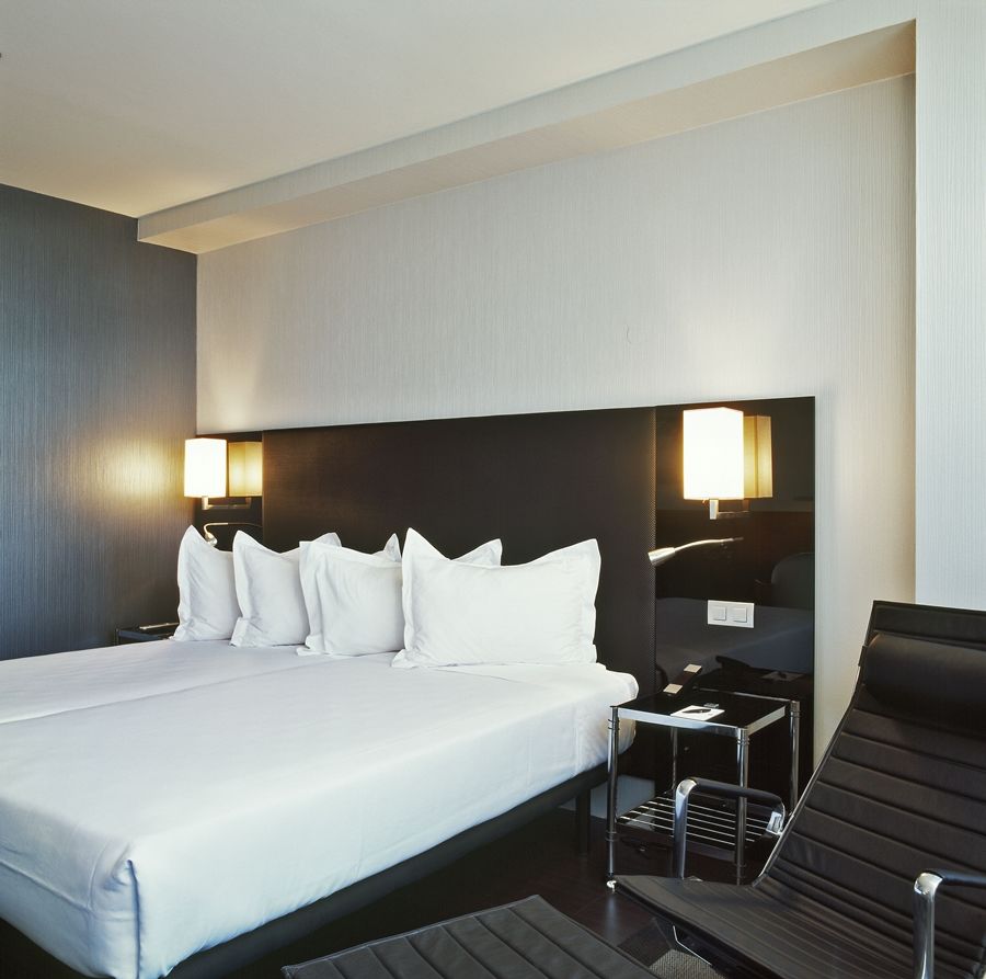 Ac Hotel Som By Marriott L'Hospitalet de Llobregat Exterior photo