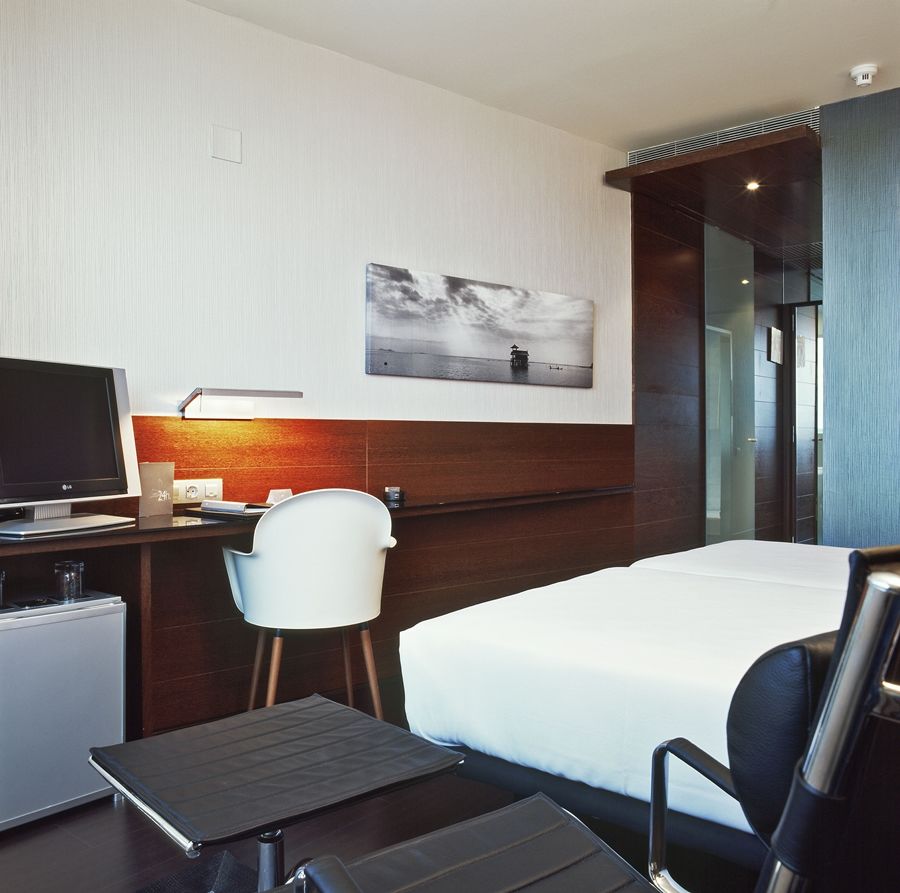 Ac Hotel Som By Marriott L'Hospitalet de Llobregat Exterior photo